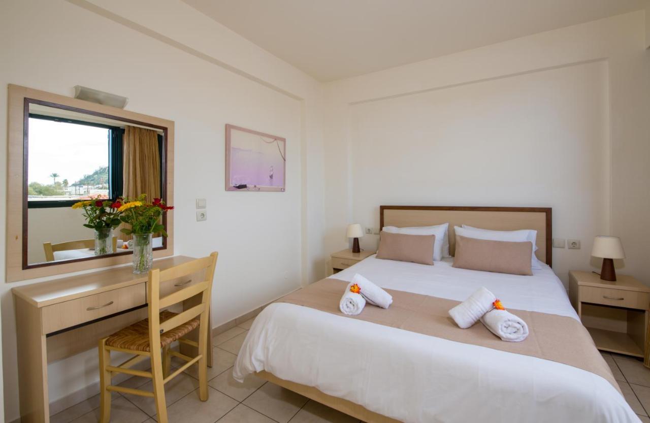 Margarita Beach Hotel Agia Marina Exteriér fotografie