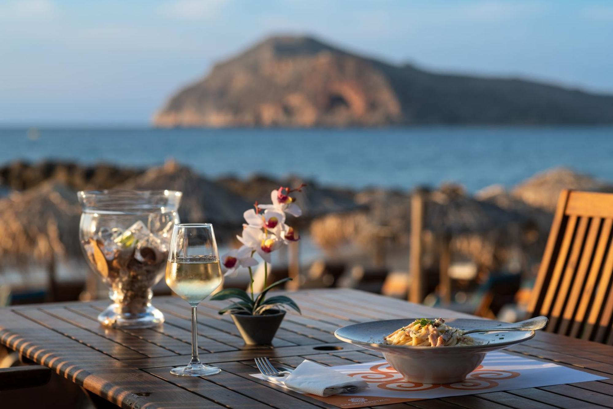 Margarita Beach Hotel Agia Marina Exteriér fotografie
